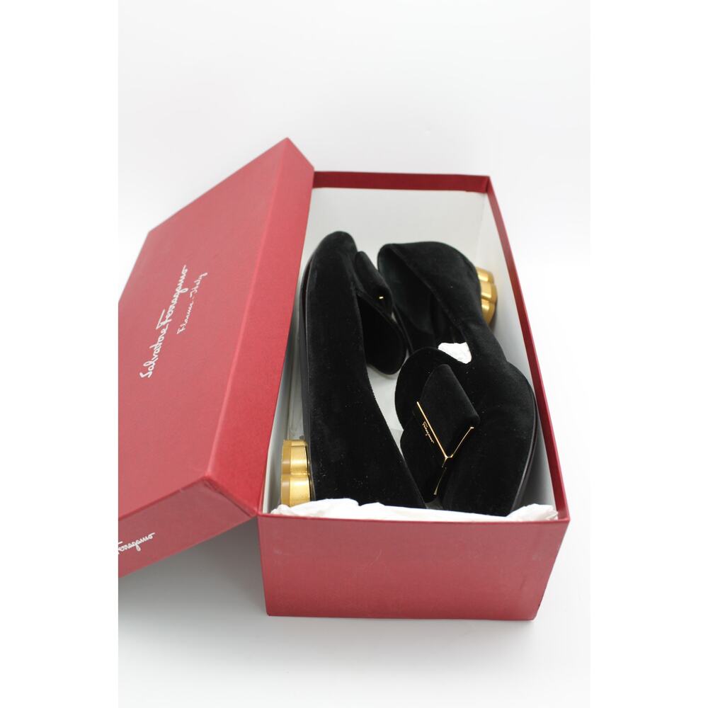 Salvatore Ferragamo Black Velvet Suede Gold Flats Flower Heel Shoes Size 8 - Picture 12 of 13
